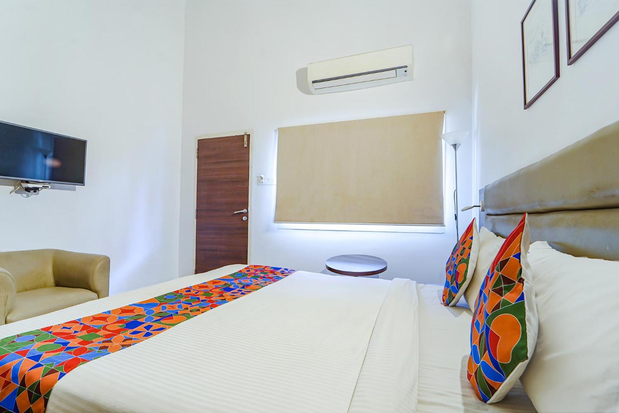 Fabexpress Le Aham Boutique - Auroville Beach - 600M ポンディシェリ エクステリア 写真